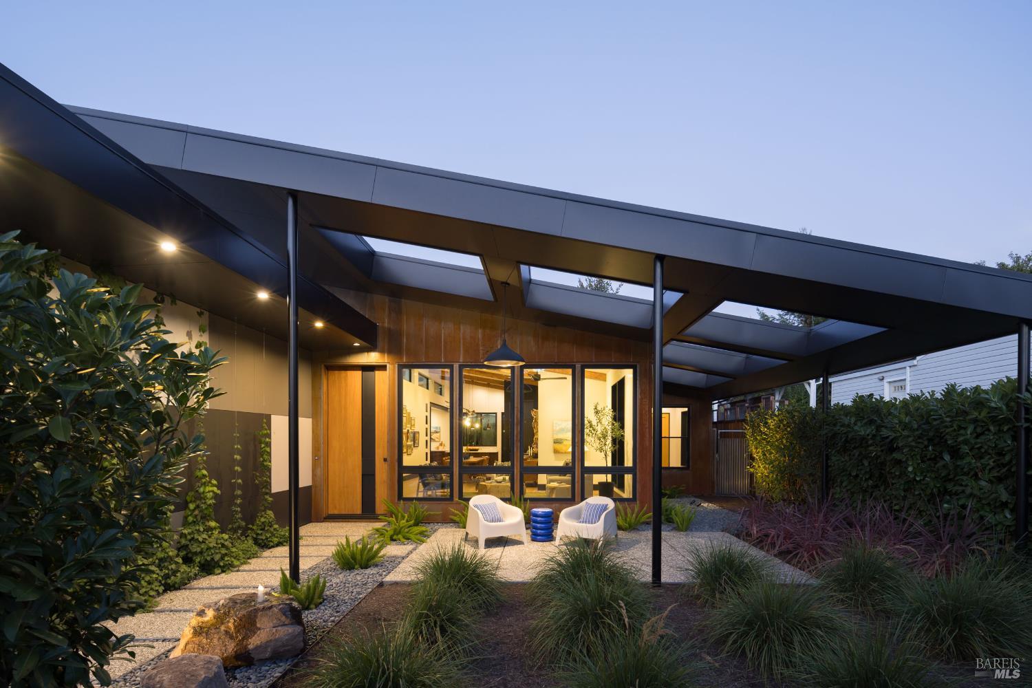 573 Ellis Court Sebastopol CA 95472