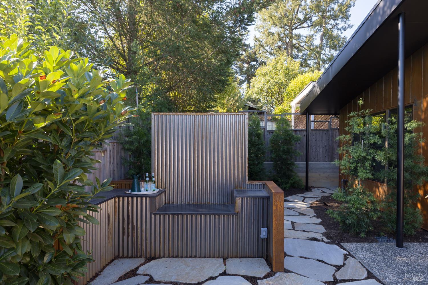 573 Ellis Court Sebastopol CA 95472