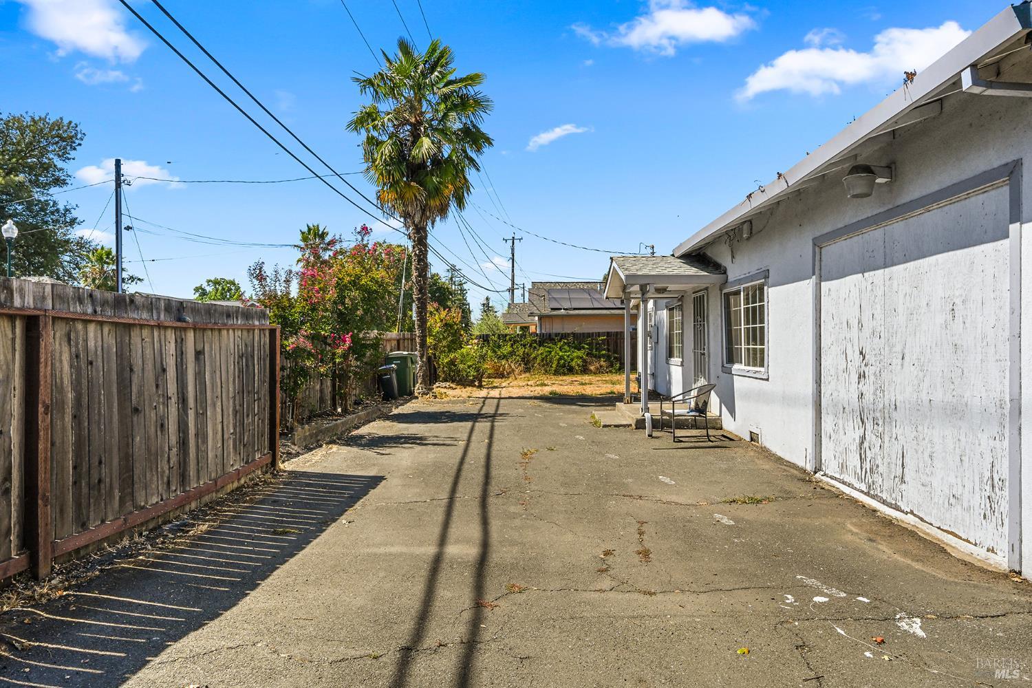 445 Windsor River Road Windsor CA 95492