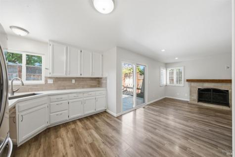 1890 Howard Drive Windsor CA 95492