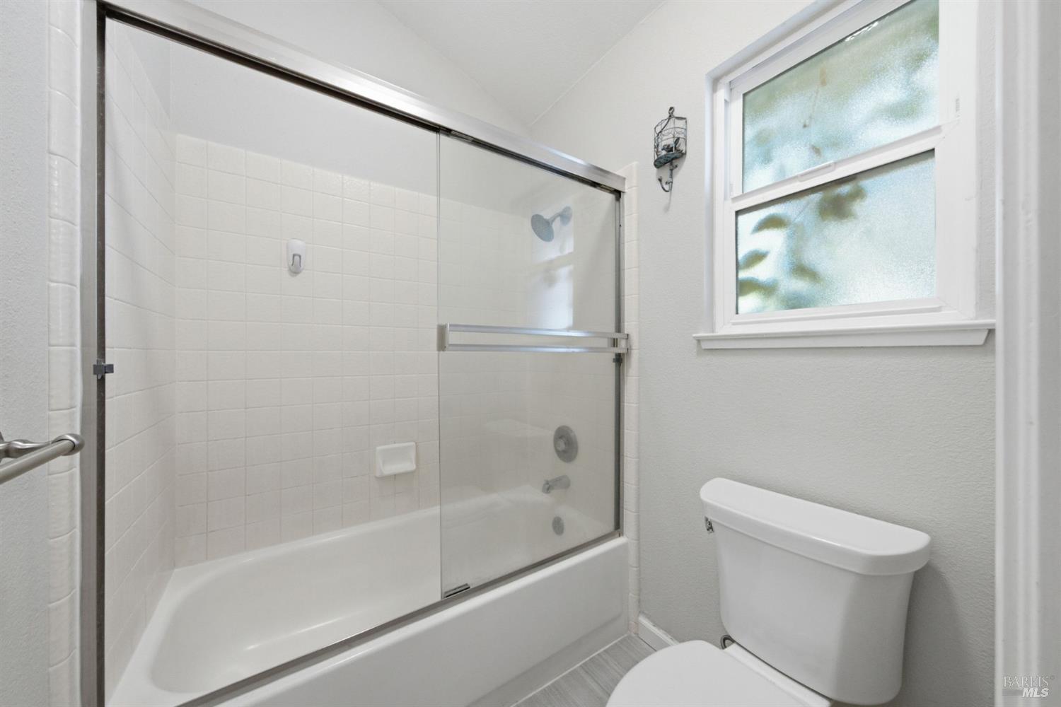 1890 Howard Drive Windsor CA 95492