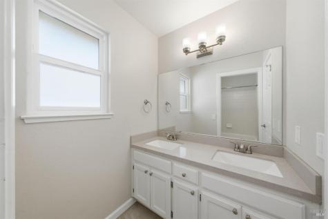 1890 Howard Drive Windsor CA 95492