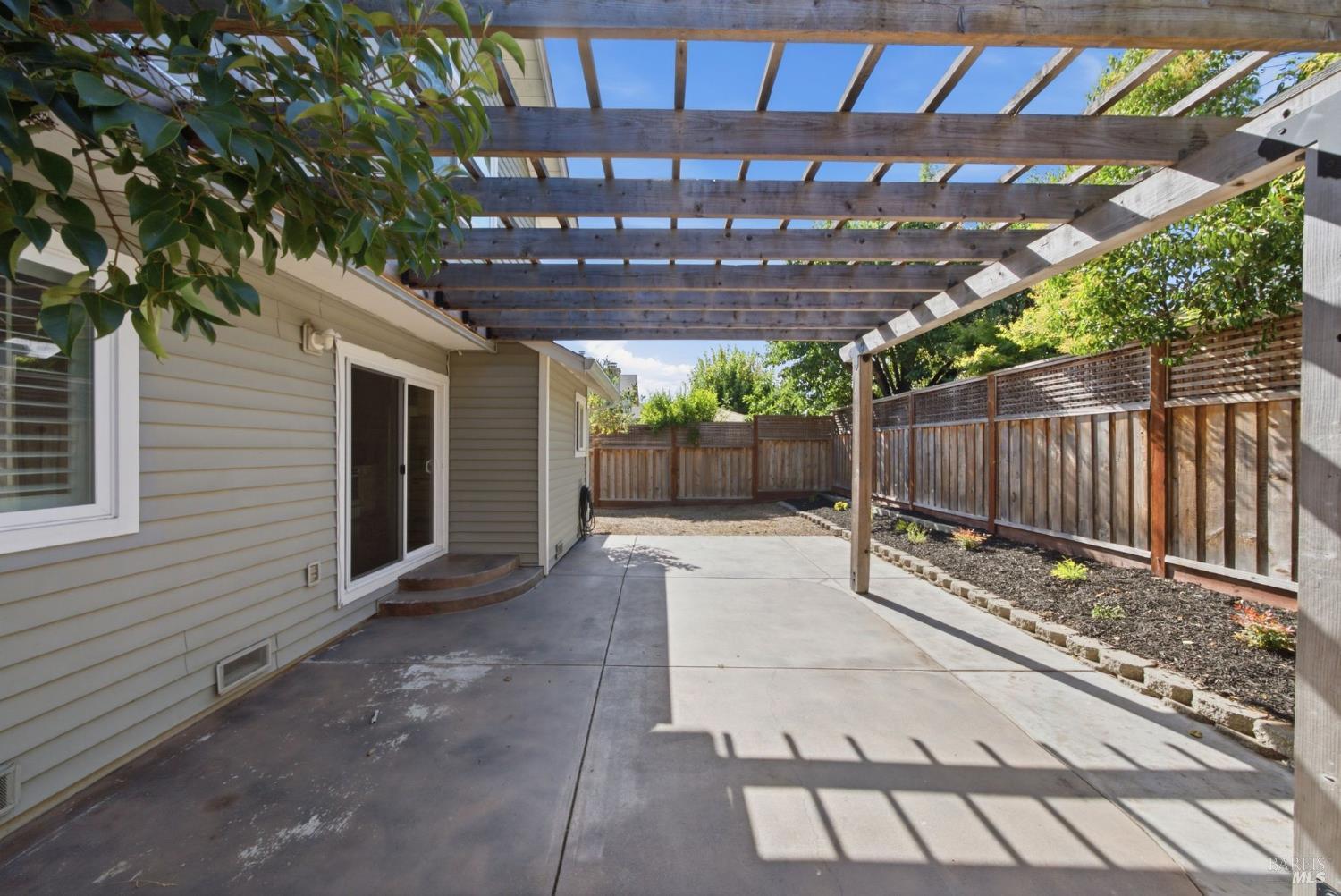1890 Howard Drive Windsor CA 95492