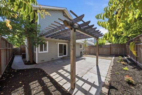 1890 Howard Drive Windsor CA 95492