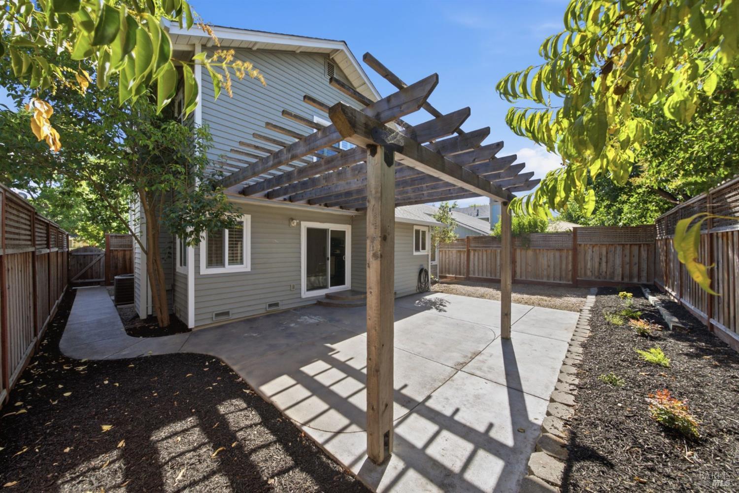 1890 Howard Drive Windsor CA 95492