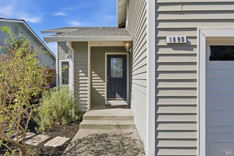 1890 Howard Drive Windsor CA 95492