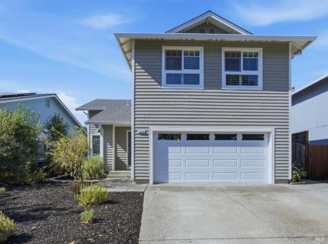 1890 Howard Drive Windsor CA 95492