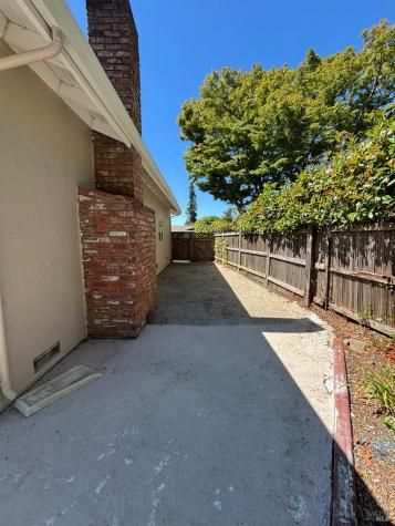 2429 Woodstock Court Santa Rosa CA 95409