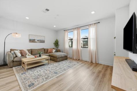 1522 Waterside Lane Rohnert Park CA 94928