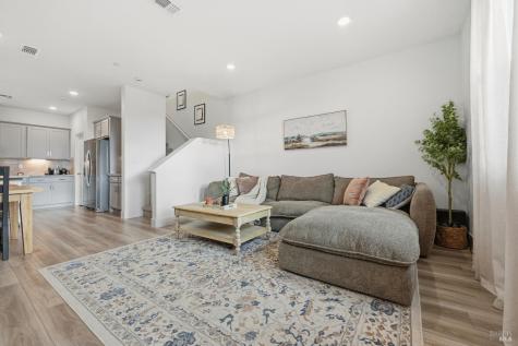 1522 Waterside Lane Rohnert Park CA 94928