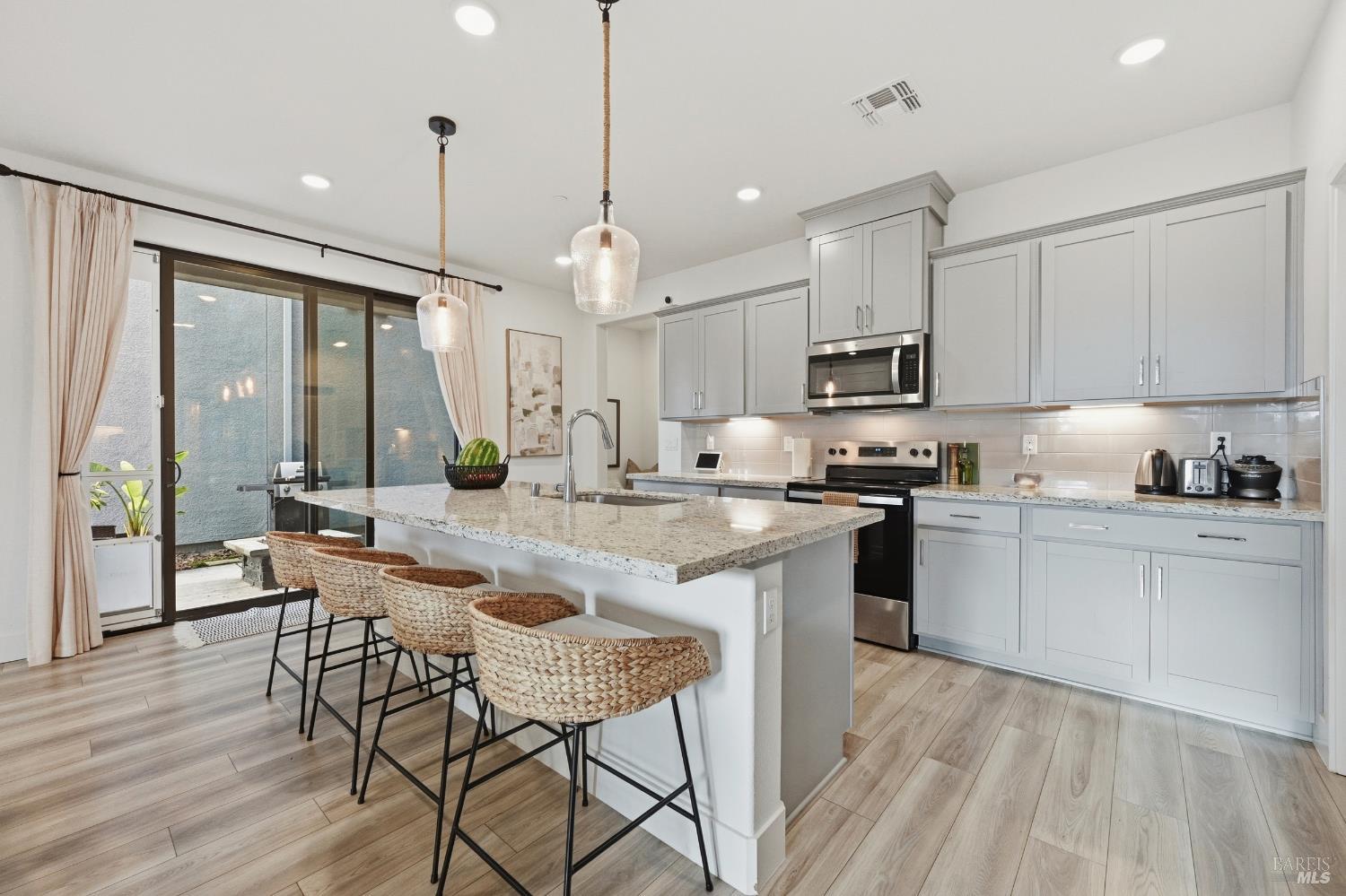1522 Waterside Lane Rohnert Park CA 94928