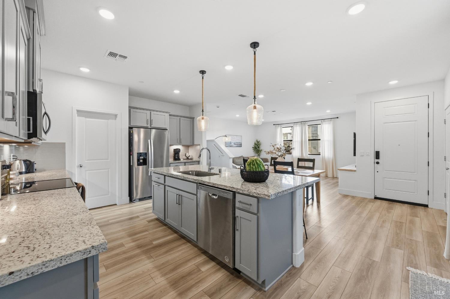 1522 Waterside Lane Rohnert Park CA 94928