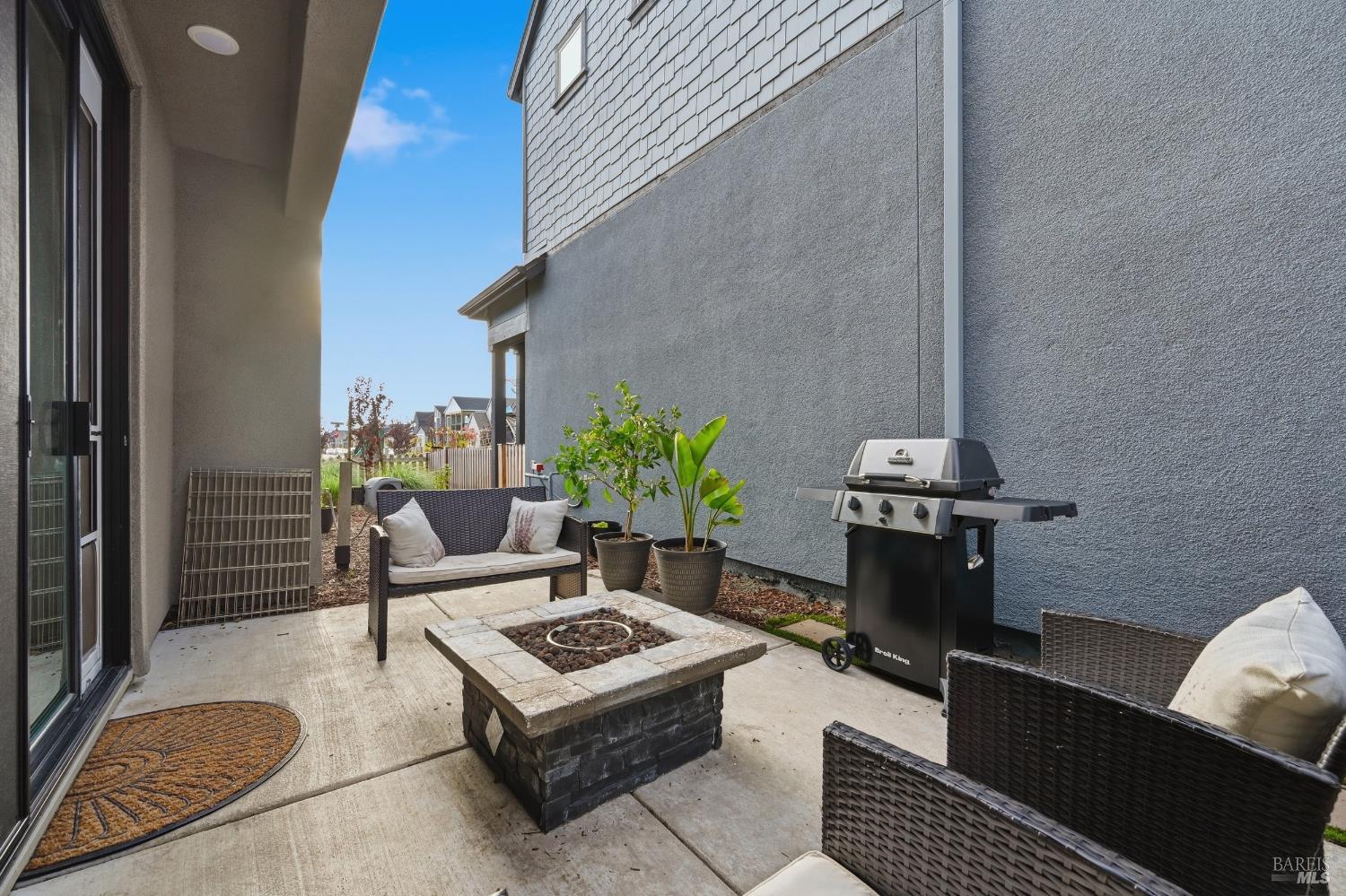 1522 Waterside Lane Rohnert Park CA 94928