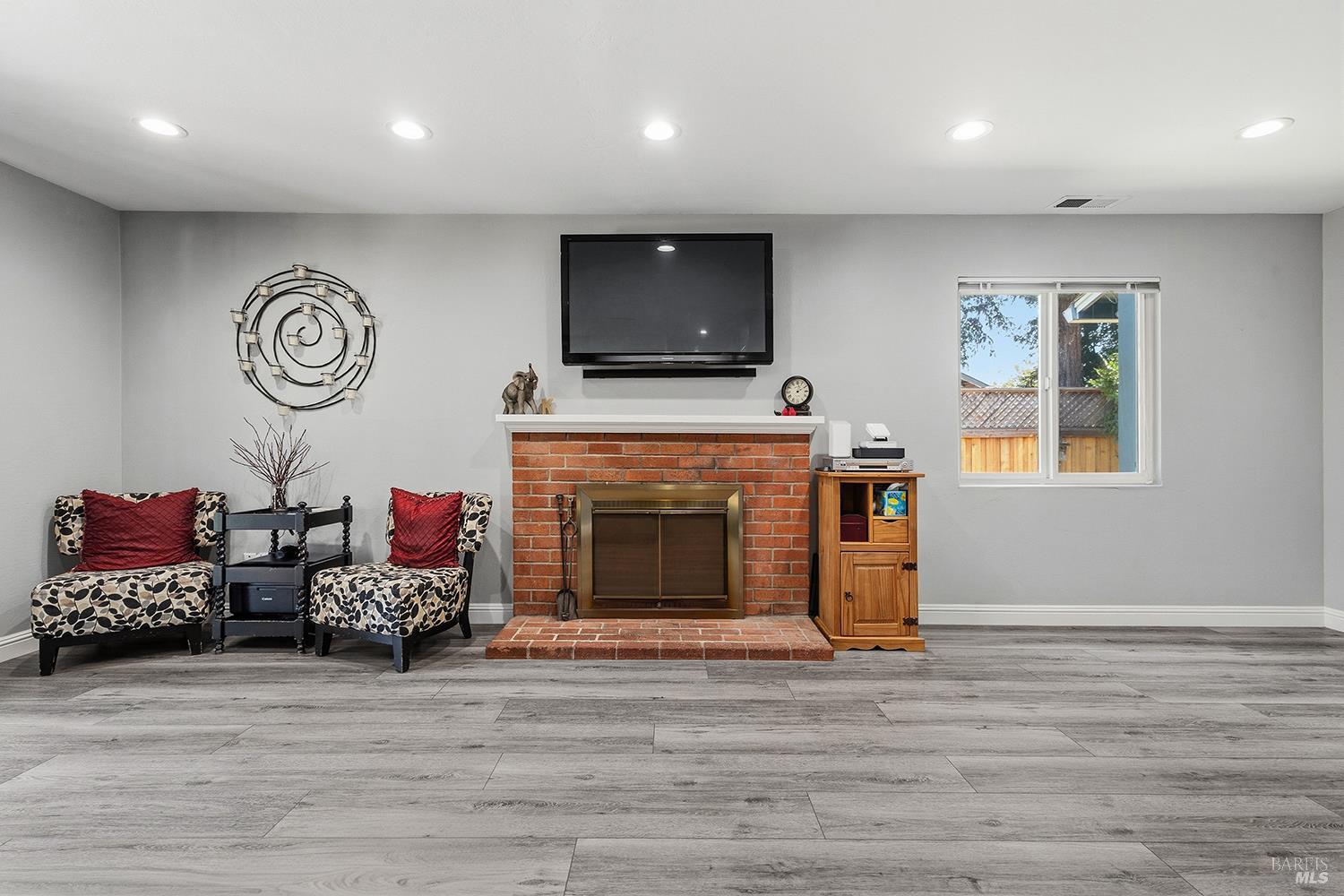 110 Allan Avenue Rohnert Park CA 94928