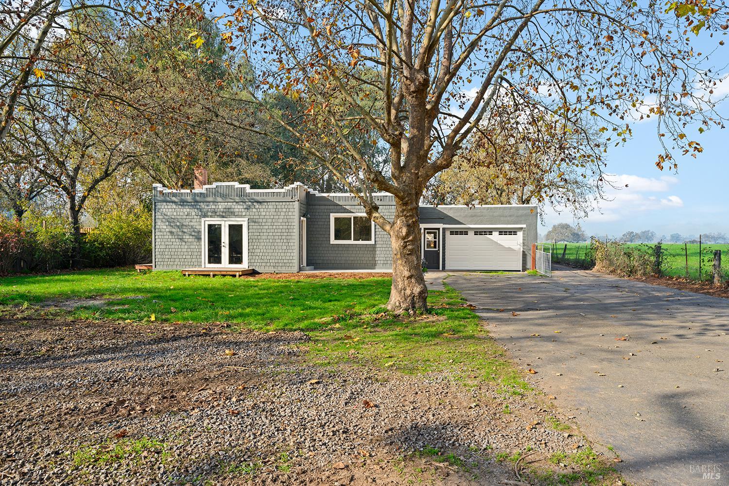 1979 Ludwig Avenue Santa Rosa CA 95407