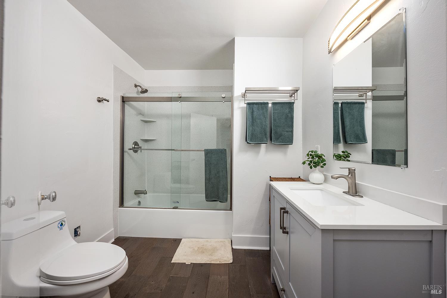 1979 Ludwig Avenue Santa Rosa CA 95407