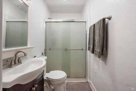 1979 Ludwig Avenue Santa Rosa CA 95407