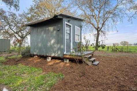 1979 Ludwig Avenue Santa Rosa CA 95407