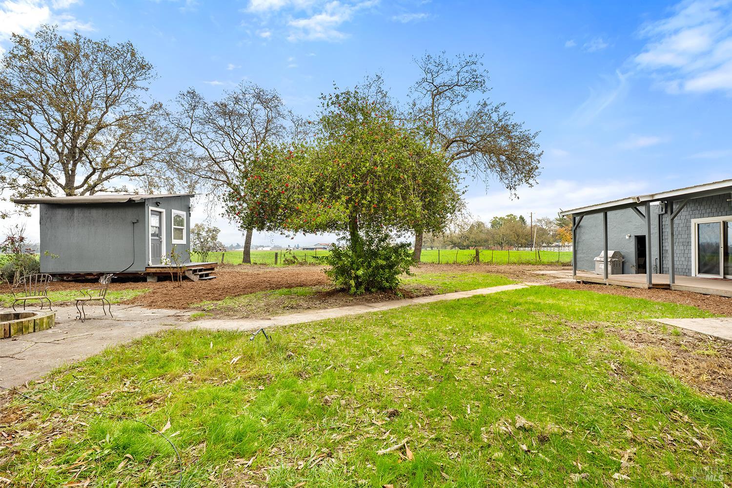 1979 Ludwig Avenue Santa Rosa CA 95407