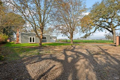 1979 Ludwig Avenue Santa Rosa CA 95407