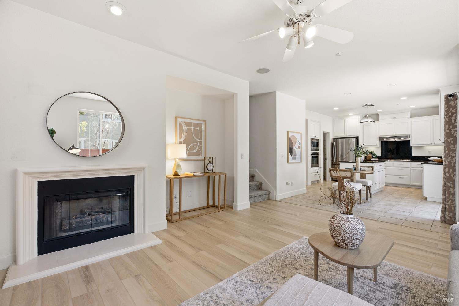 1759 Emma Way Petaluma CA 94954