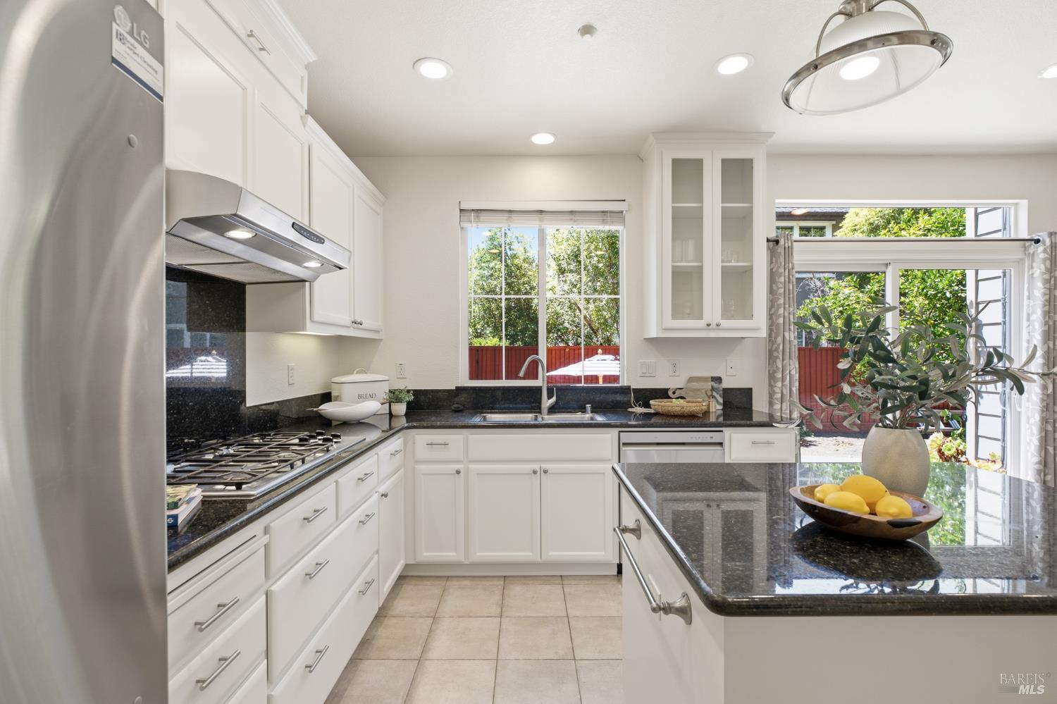 1759 Emma Way Petaluma CA 94954
