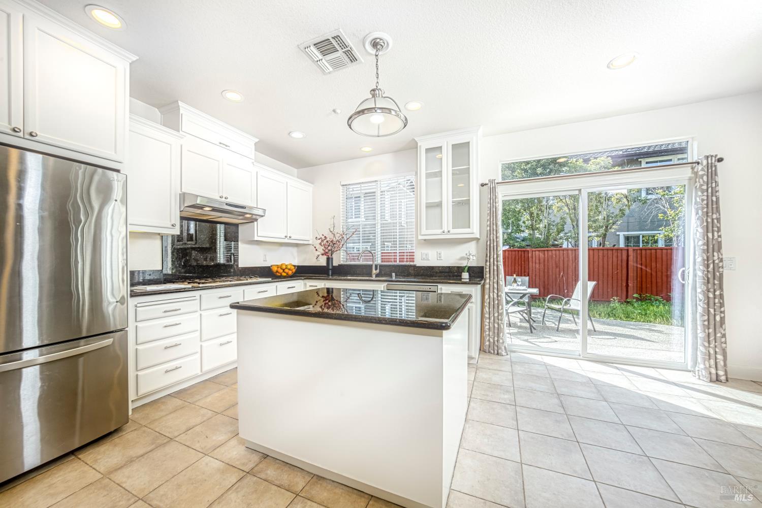 1759 Emma Way Petaluma CA 94954