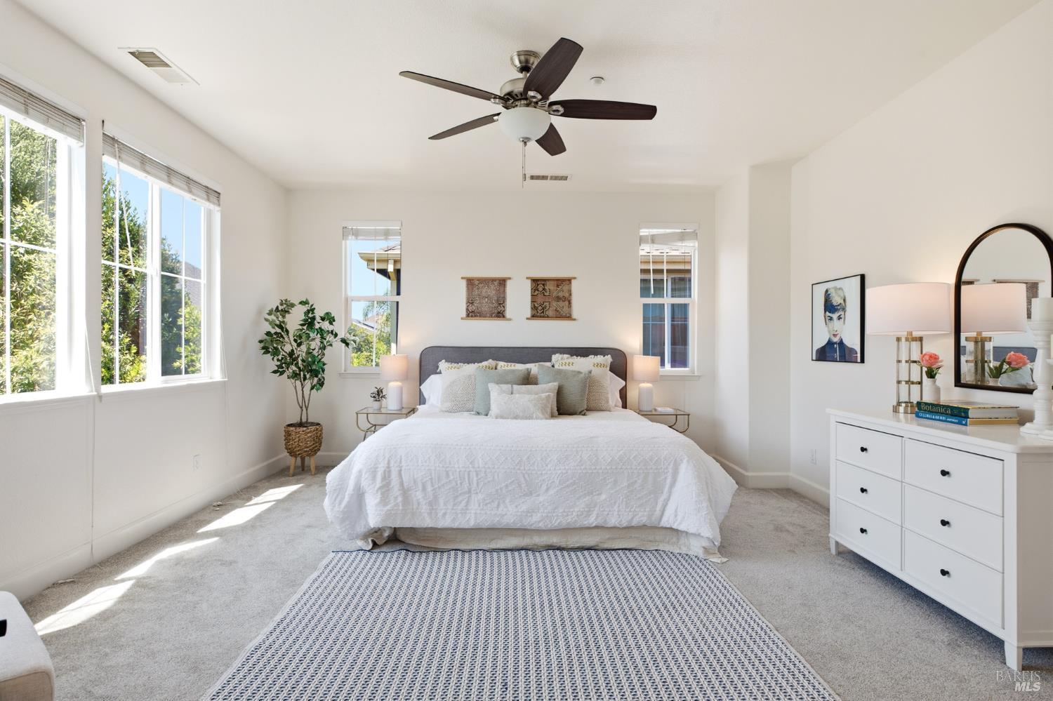 1759 Emma Way Petaluma CA 94954