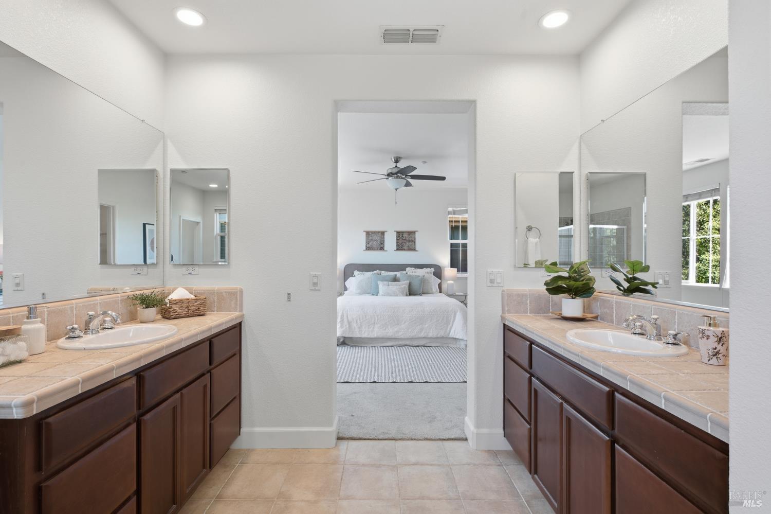 1759 Emma Way Petaluma CA 94954
