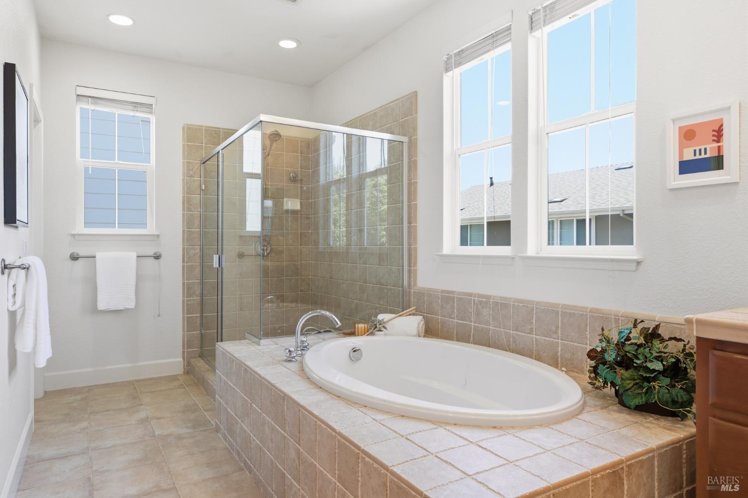1759 Emma Way Petaluma CA 94954