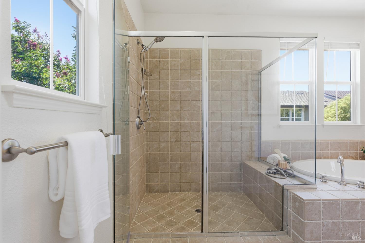 1759 Emma Way Petaluma CA 94954