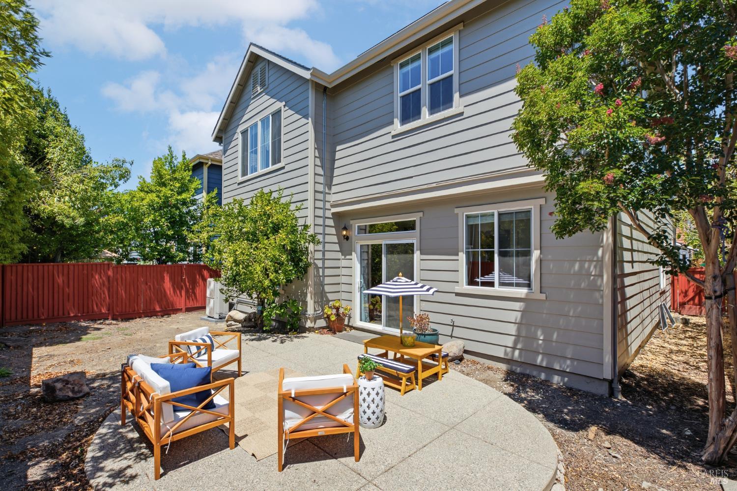 1759 Emma Way Petaluma CA 94954