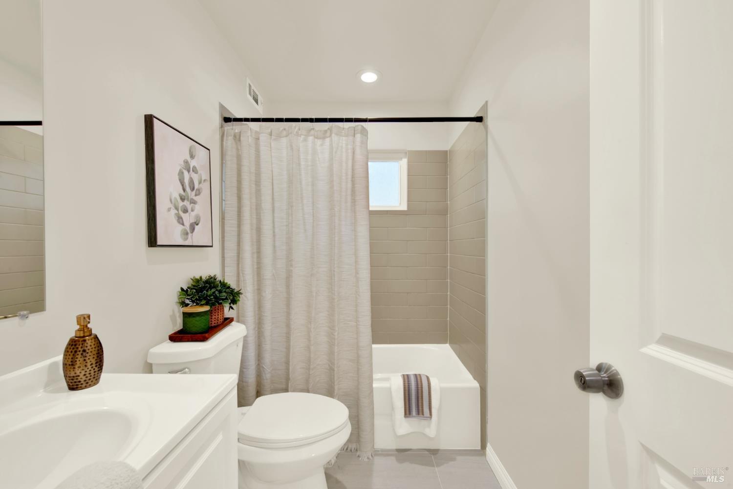 206 Amherst Court Vacaville CA 95687