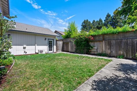 2266 Coventry Court Santa Rosa CA 95401