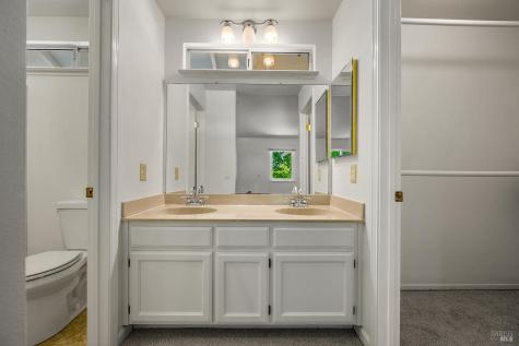 2266 Coventry Court Santa Rosa CA 95401