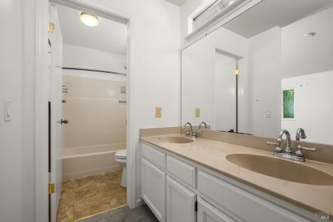 2266 Coventry Court Santa Rosa CA 95401