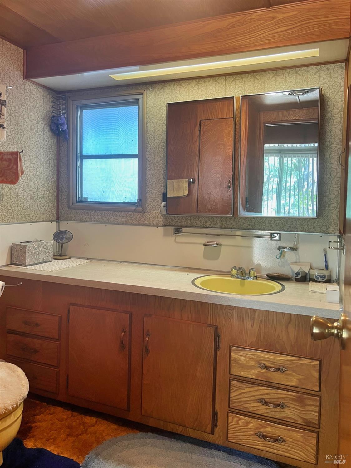 46145 Meadow Lane N Laytonville CA 95454