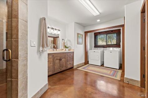 22355 Chianti Road Geyserville CA 95441