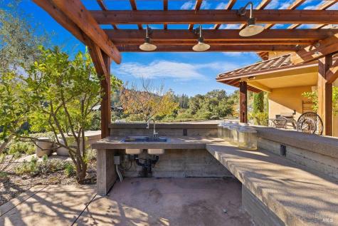 22355 Chianti Road Geyserville CA 95441