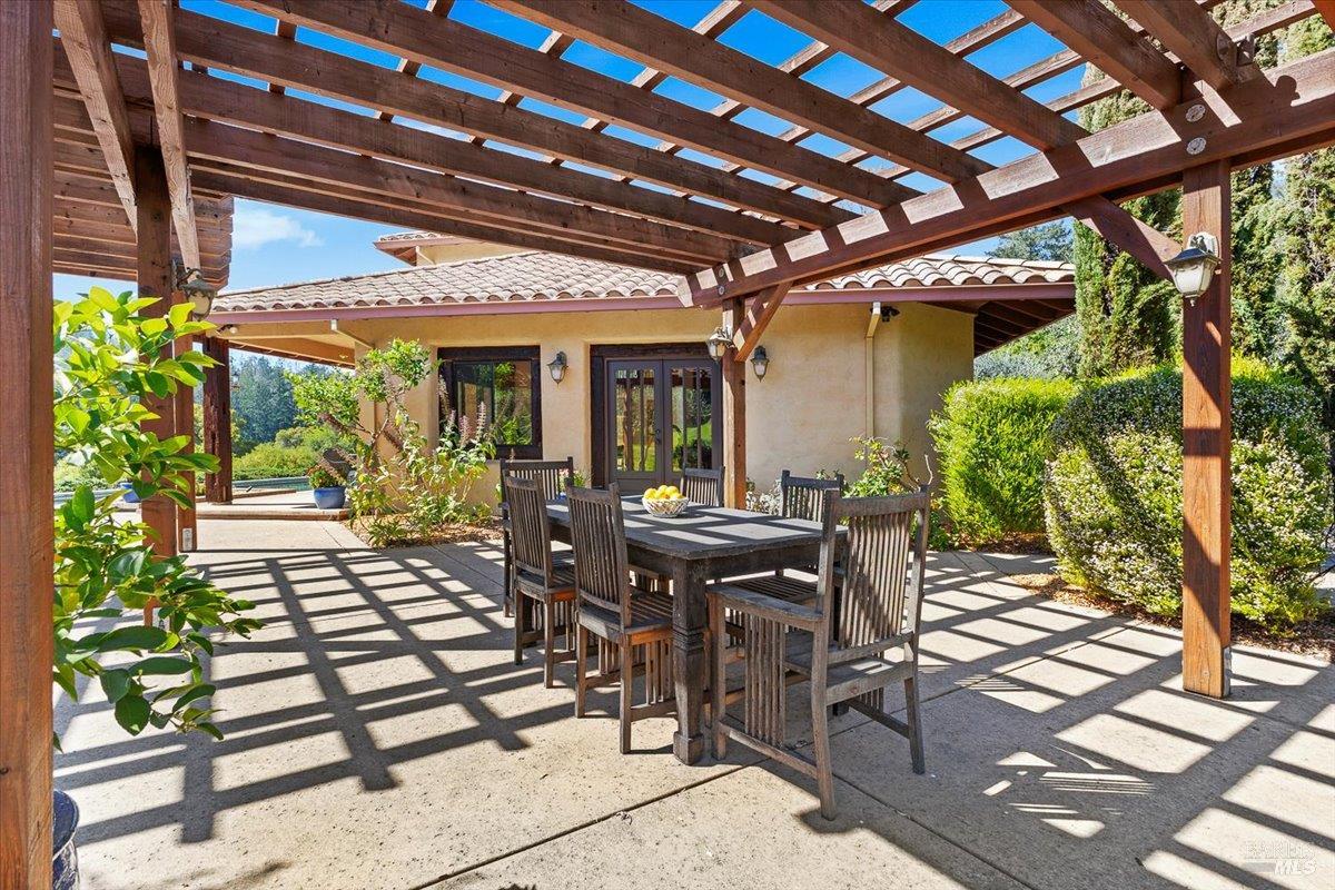 22355 Chianti Road Geyserville CA 95441