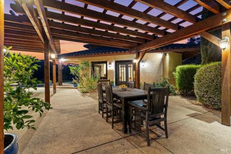 22355 Chianti Road Geyserville CA 95441