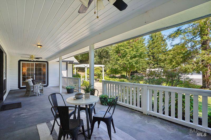 822 Robinson Road Sebastopol CA 95472