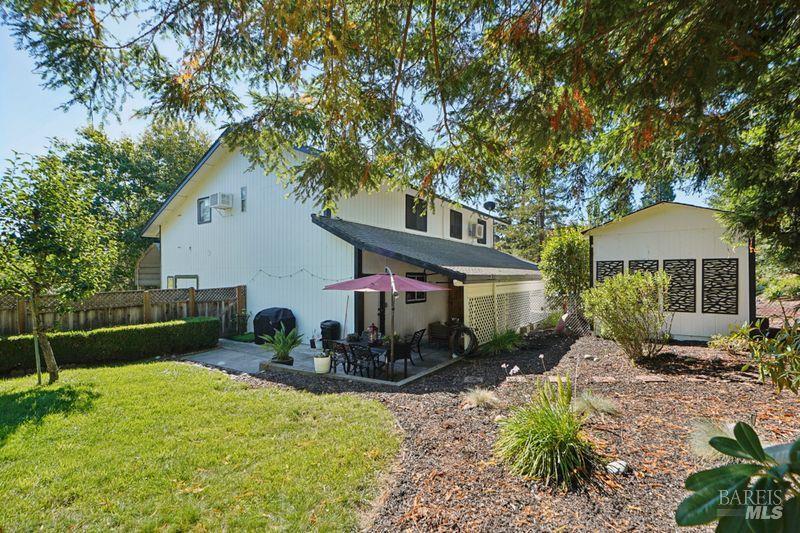 822 Robinson Road Sebastopol CA 95472