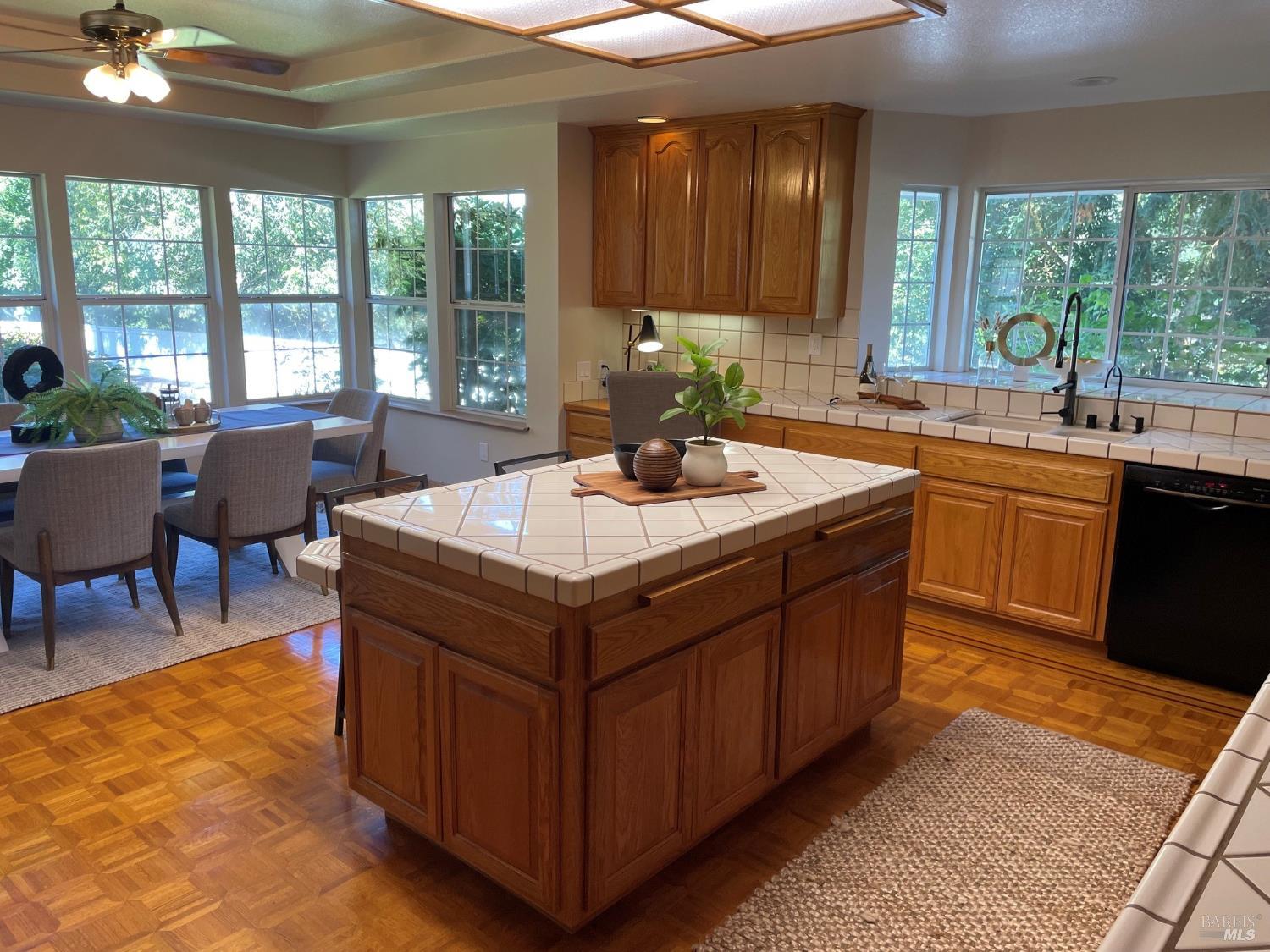 822 Robinson Road Sebastopol CA 95472