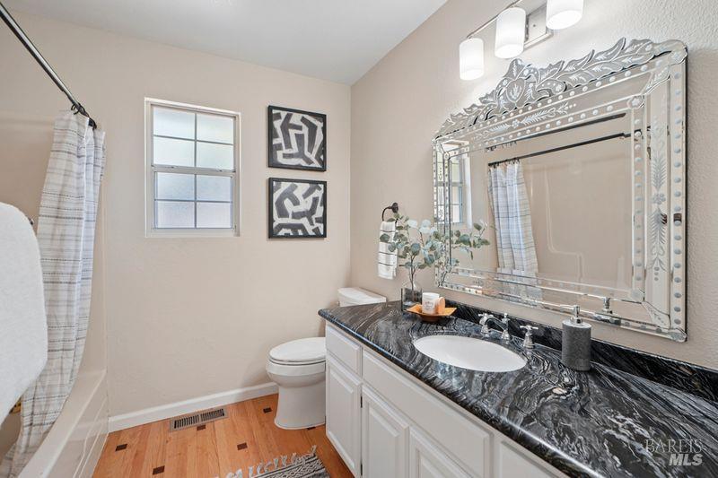 822 Robinson Road Sebastopol CA 95472