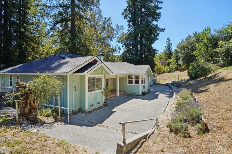 822 Robinson Road Sebastopol CA 95472