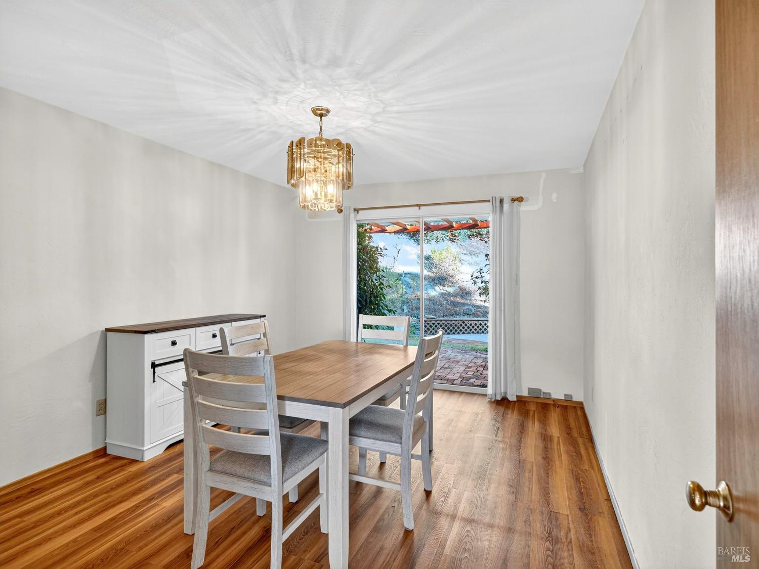 351 View Drive Ukiah CA 95482