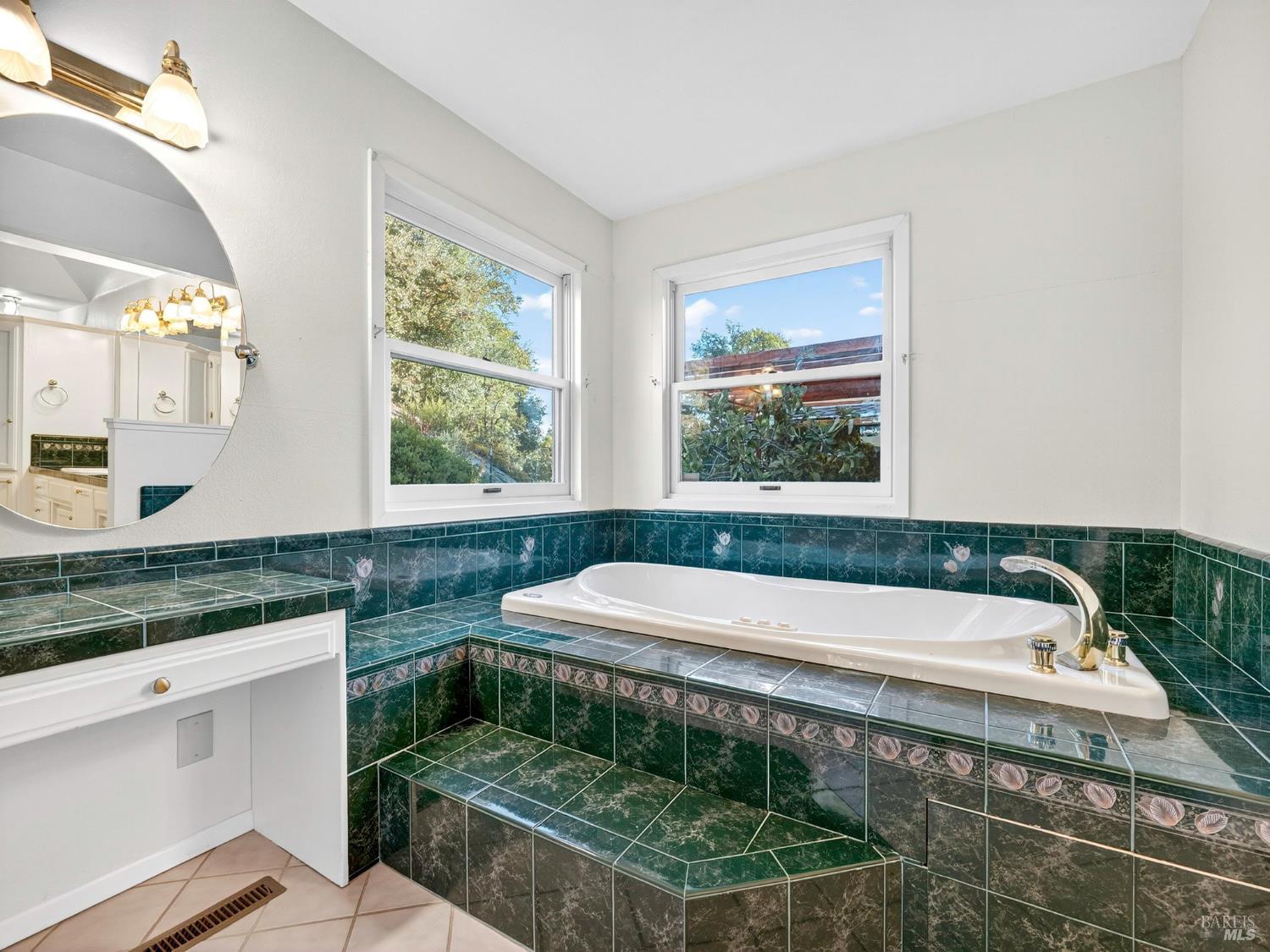 351 View Drive Ukiah CA 95482