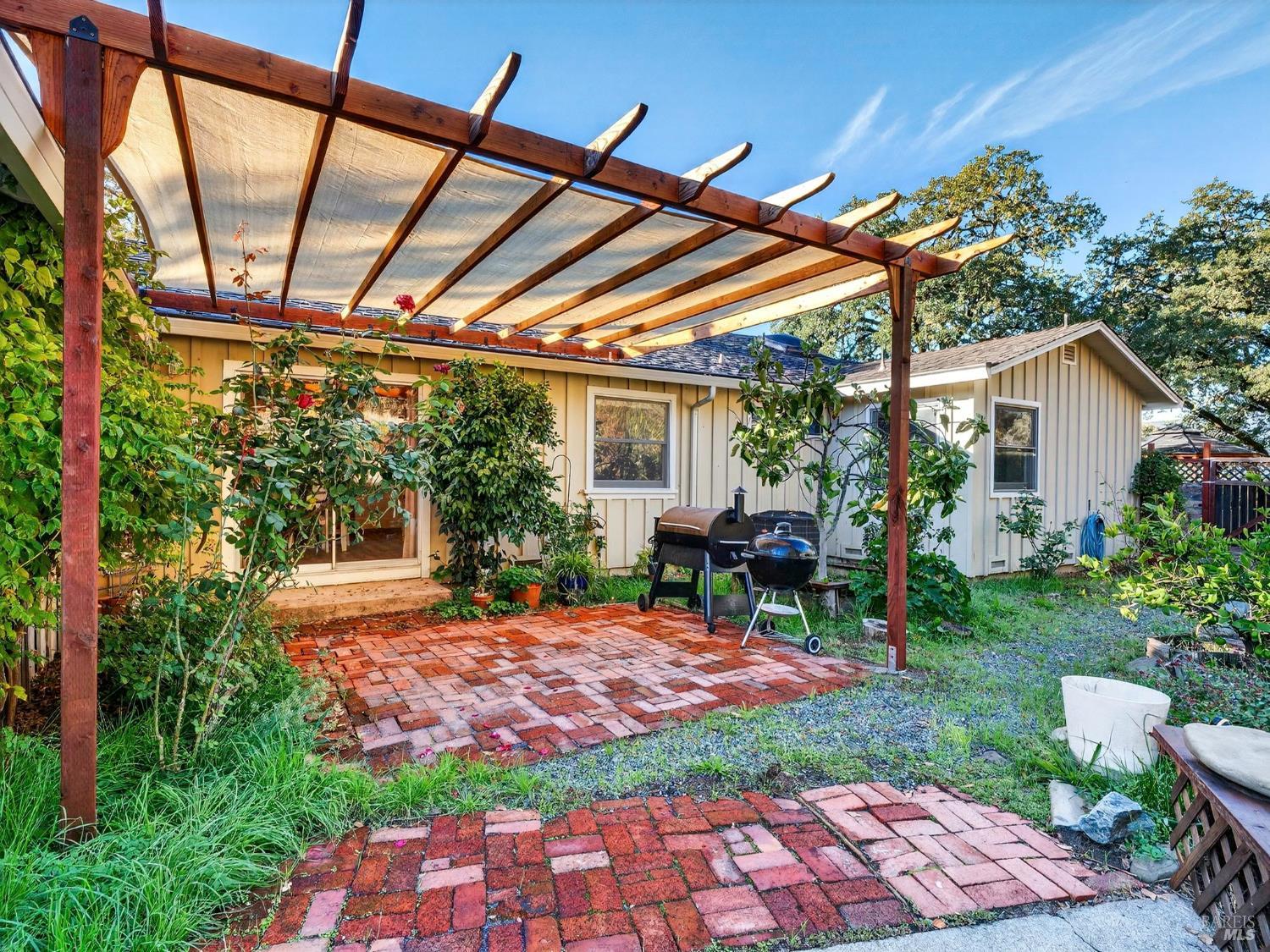 351 View Drive Ukiah CA 95482