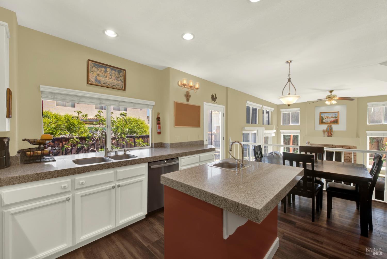 113 Deerglen Circle Vacaville CA 95687